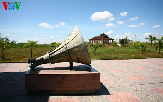 Hien Luong Bridge – everlasting desire for national reunification  - ảnh 11